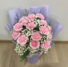 (FFBQ -CN)- Fresh Flower Bouquet : Carnation with Fillers & Foliage