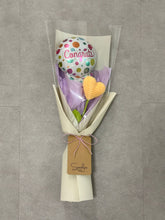 Crochet: Heart + Congrats Foil Balloon