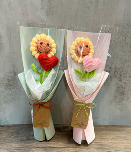 Crochet: Sunflower with Smiley Face + Heart