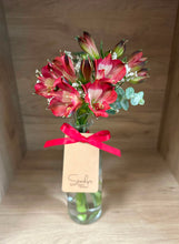(SHMB-FF) Simple Happiness - Mini Bottle with Fresh Flowers