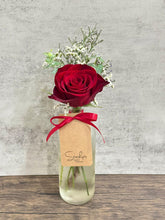 (SHMB-FF) Simple Happiness - Mini Bottle with Fresh Flowers