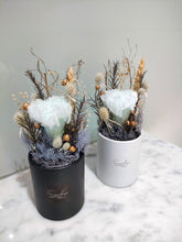 (RDBB-CNSC-P) Round Bloom Box - Preserved Flower: Single Colour Carnation