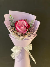 Fresh Flower Single Stalk Bouquet (Rose)