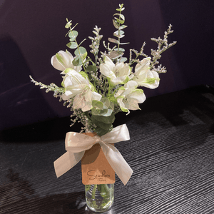 (SHMB-FF) Simple Happiness - Mini Bottle with Fresh Flowers