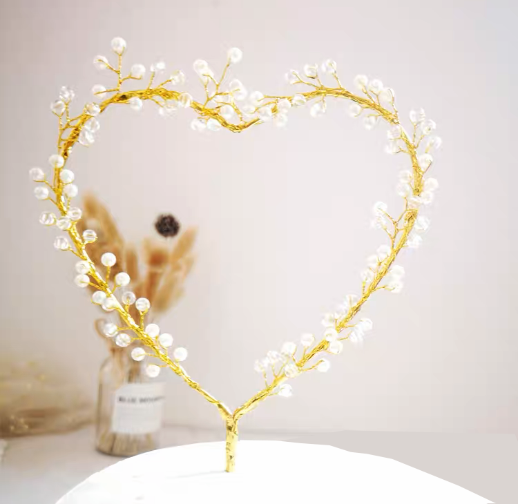 Wire Topper: Heart Design – Starships Flowers & Balloons